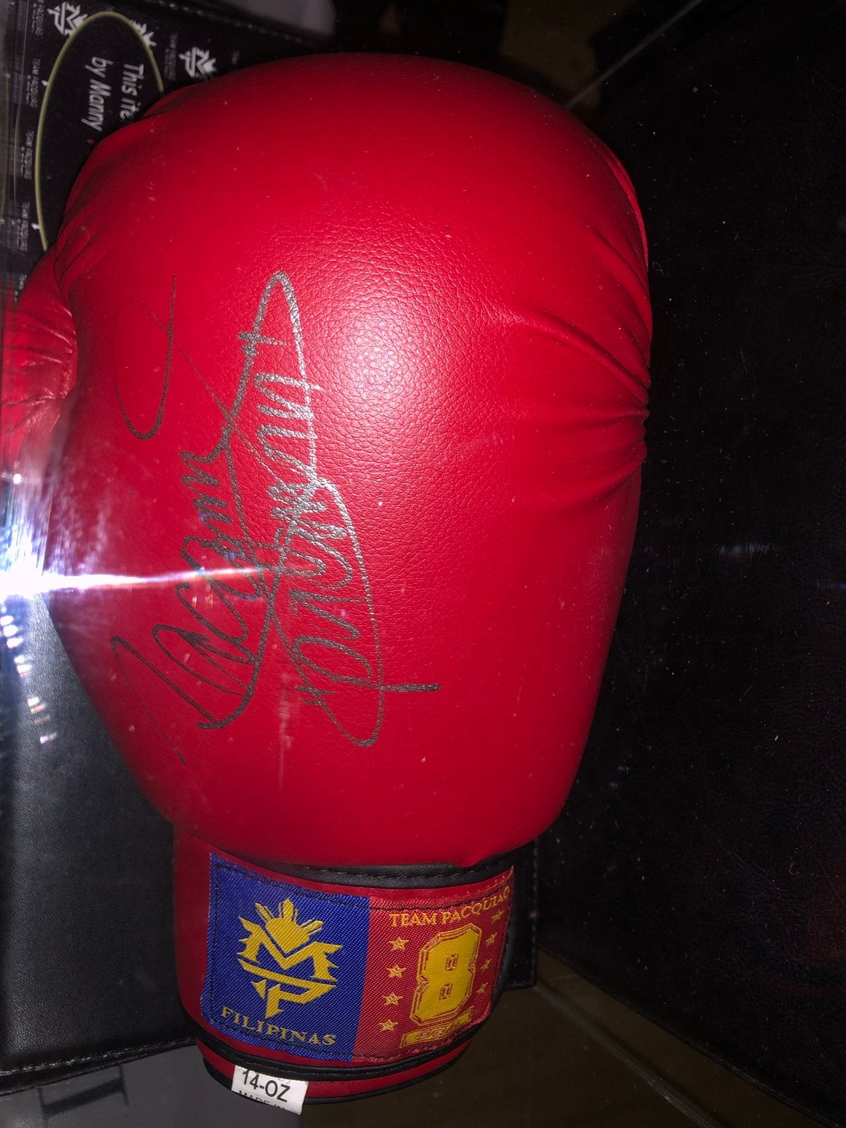 Manny pacquiao bokshandschoen gesigneerd, Ophalen, Zo goed als nieuw