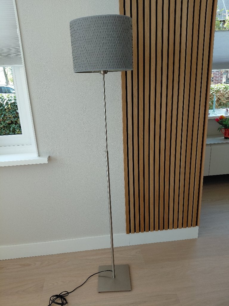 Vloerlamp in hoogte verstelbaar, Huis en Inrichting, Ophalen, Zo goed als nieuw, 150 tot 200 cm