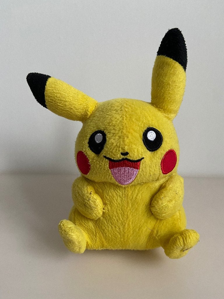 Pikachu knuffel, Gebruikt, Geel, Overige typen, Ophalen of Verzenden