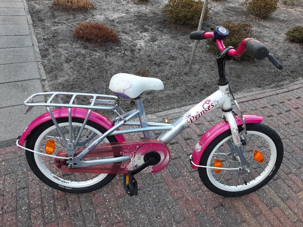 Mooie Nette Loekie Prinses 16 inch zie advertentie, Ophalen, Terugtraprem, Loekie, 16 tot 20 inch