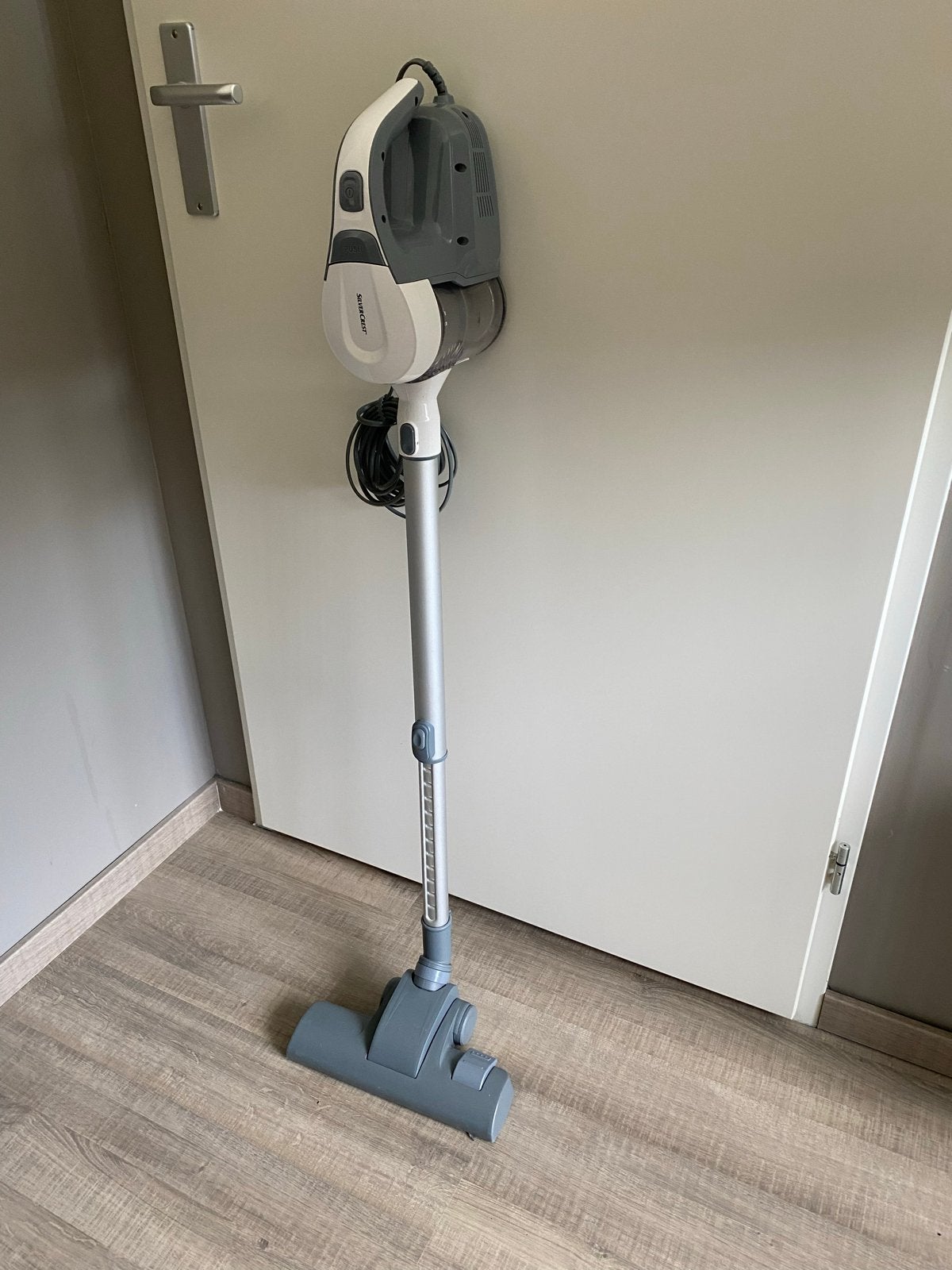 Silvercrest 2-in-1 Stofzuiger, Steelstofzuiger & Kruimeldief, Ophalen, Overige merken, Gebruikt, Minder dan 1200 watt