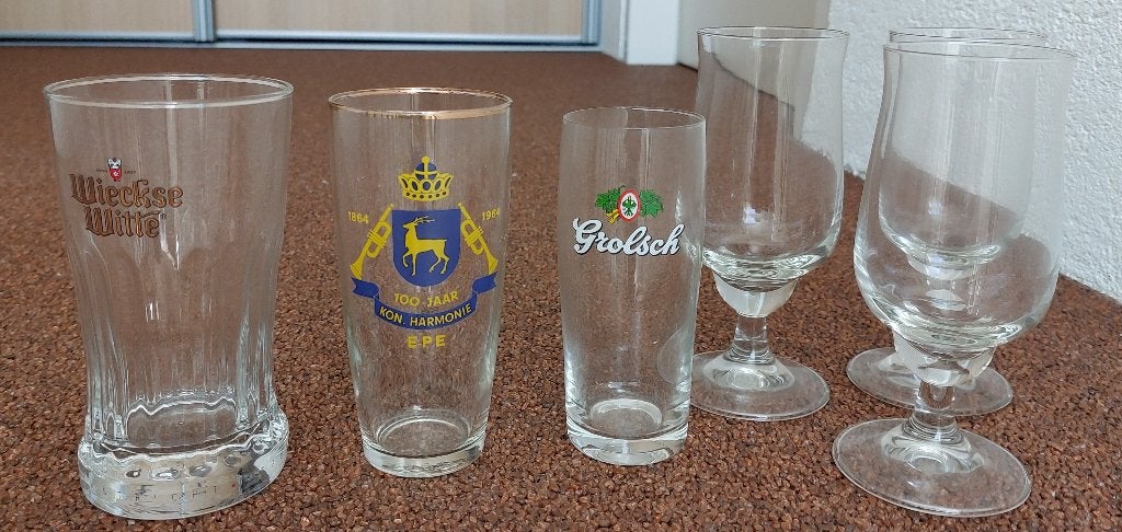 6 oude bierglazen, Ophalen