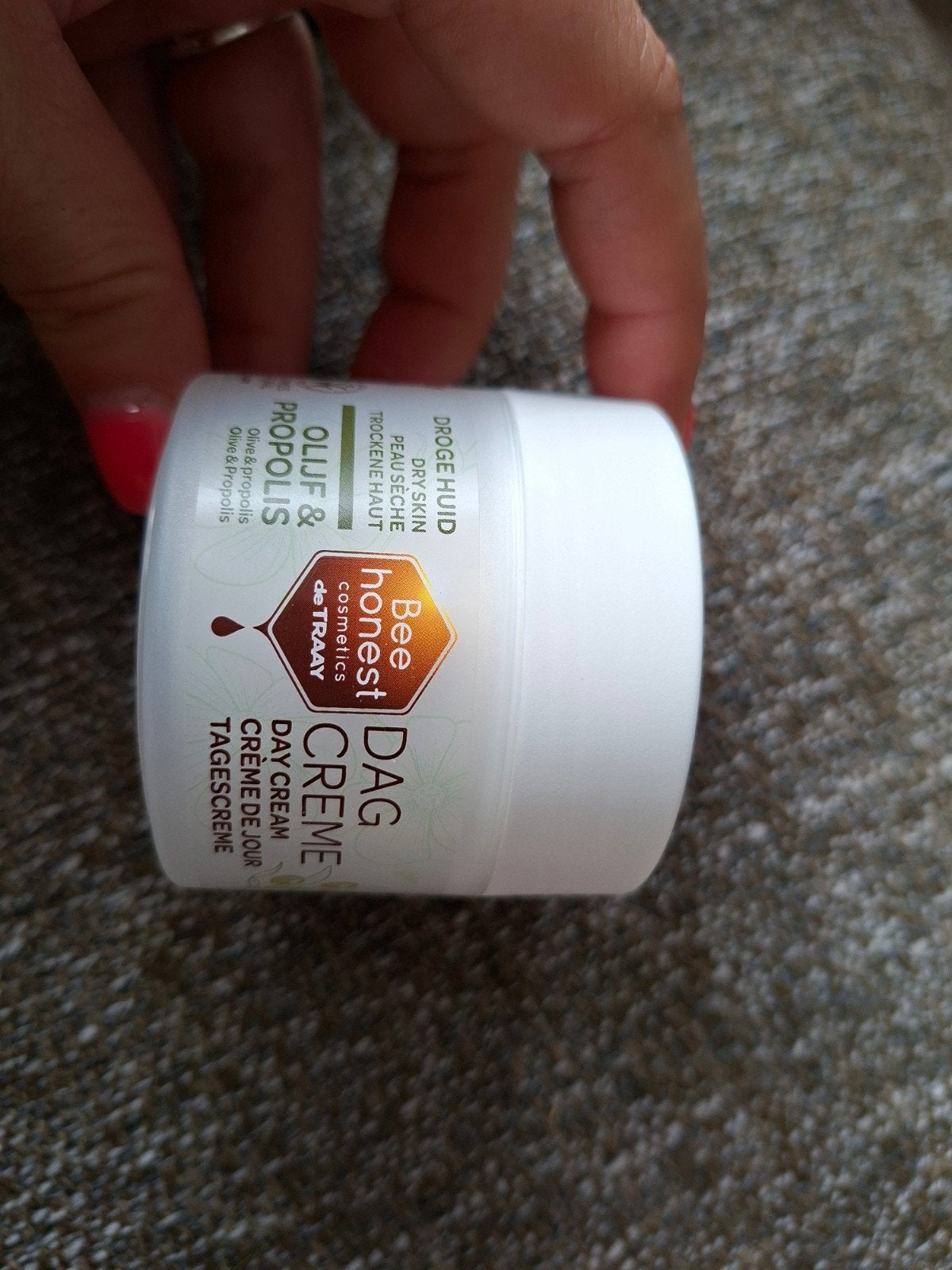 Bee Honest Olijf & Propolis Dagcrème, Ophalen of Verzenden, Nieuw, Gehele gezicht, Verzorging