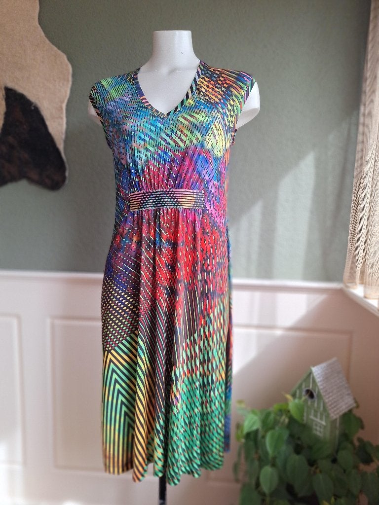 Eroke mooie kleurrijke jurk IT 42 NL 38, Kleding | Dames, Jurken, Zo goed als nieuw, Maat 38/40 (M), Meerkleurig, Knielengte, Verzenden