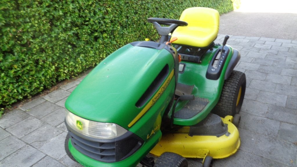 wegens inruil john deere zitmaaier   22 pk 2 cilinder  breed, Gebruikt, Elektrische starter, 120 cm of meer, Info@c-vin.com
