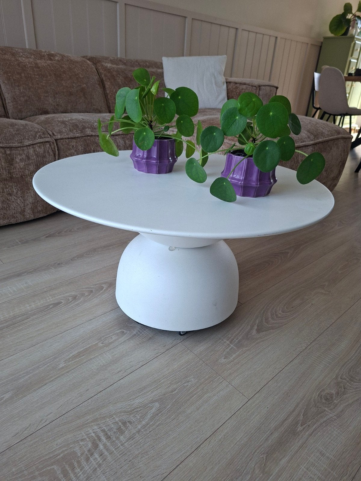 Sissy boy - witte salontafel op wieltjes, Huis en Inrichting, Tafels | Salontafels, Ophalen, Overige materialen, Gebruikt, 50 tot 100 cm