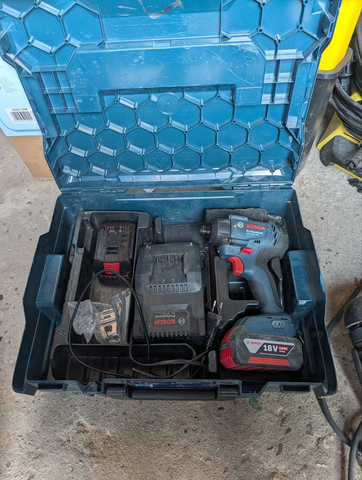 Bosch Professional GDR 18V-160 Accu Slagmoerschroef L-Boxx, Variabele snelheid, Ophalen of Verzenden, Boor- en Schroefmachine
