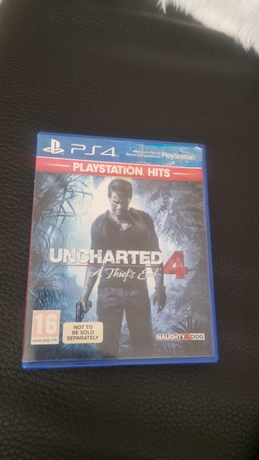 Uncharted 4: A Thief's End (PS4, PlayStation Hits), 1 speler, Ophalen of Verzenden, Zo goed als nieuw, Avontuur en Actie