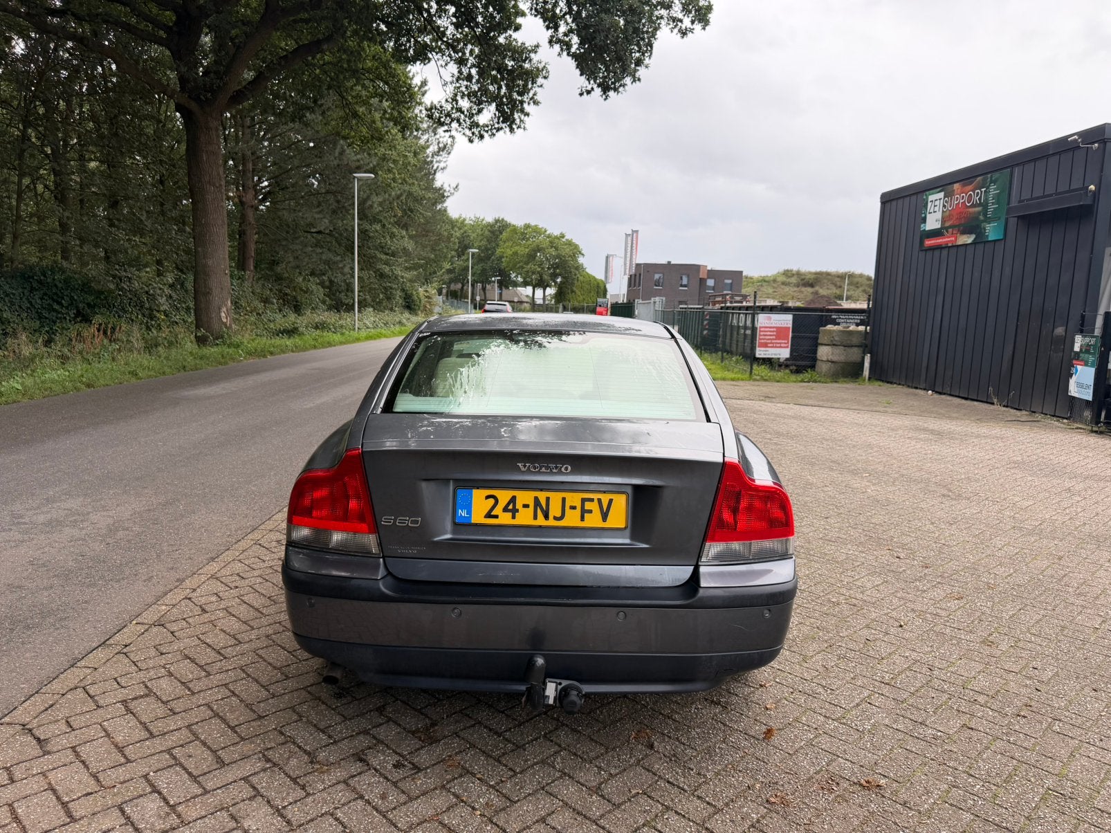 Volvo S60 2.4 140PK 2003 Grijs, Auto's, Voorwielaandrijving, 1442 kg, S60, 1600 kg