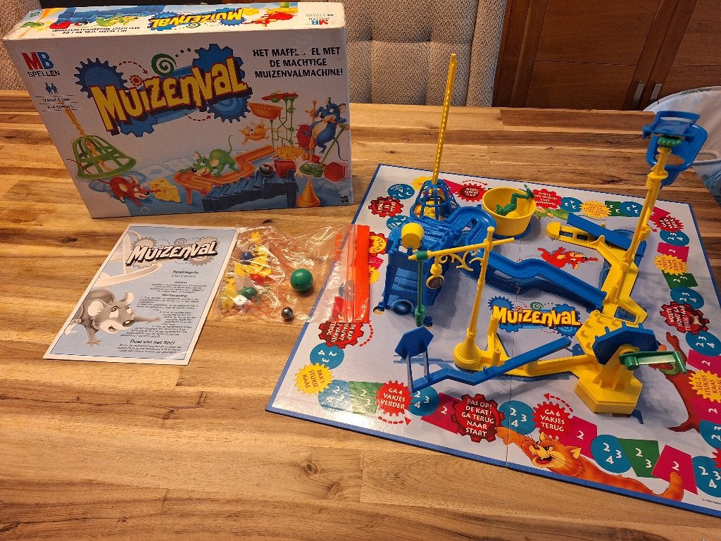 Muizenval Bordspel - Het Maffe Spel met de Muizenvalmachine!, Drie of vier spelers, Ophalen of Verzenden, Gebruikt, MB Spellen