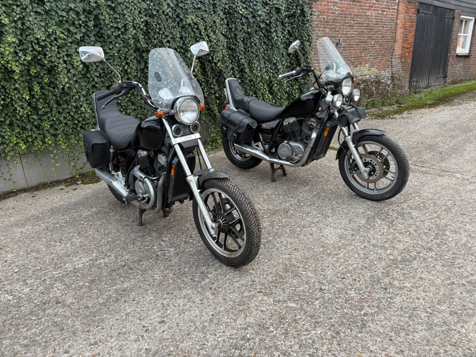 2x Honda shadow 500 en  700 met werk project/onderdelen, Ophalen, Gebruikt