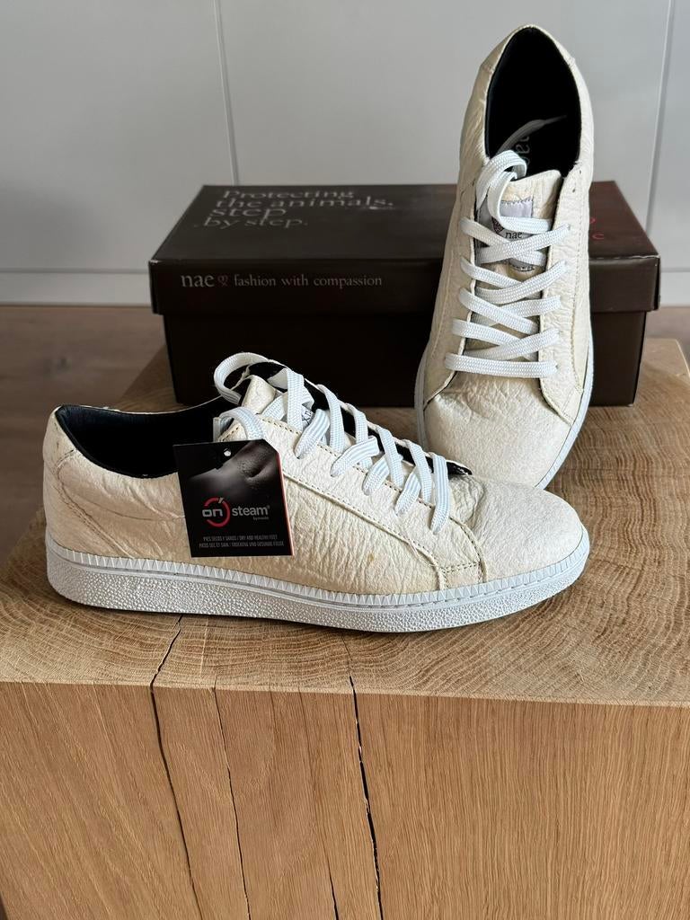 Vegan sneakers van NAE, maat 39 nieuw, Wit, Nieuw, Ophalen of Verzenden, Sneakers of Gympen