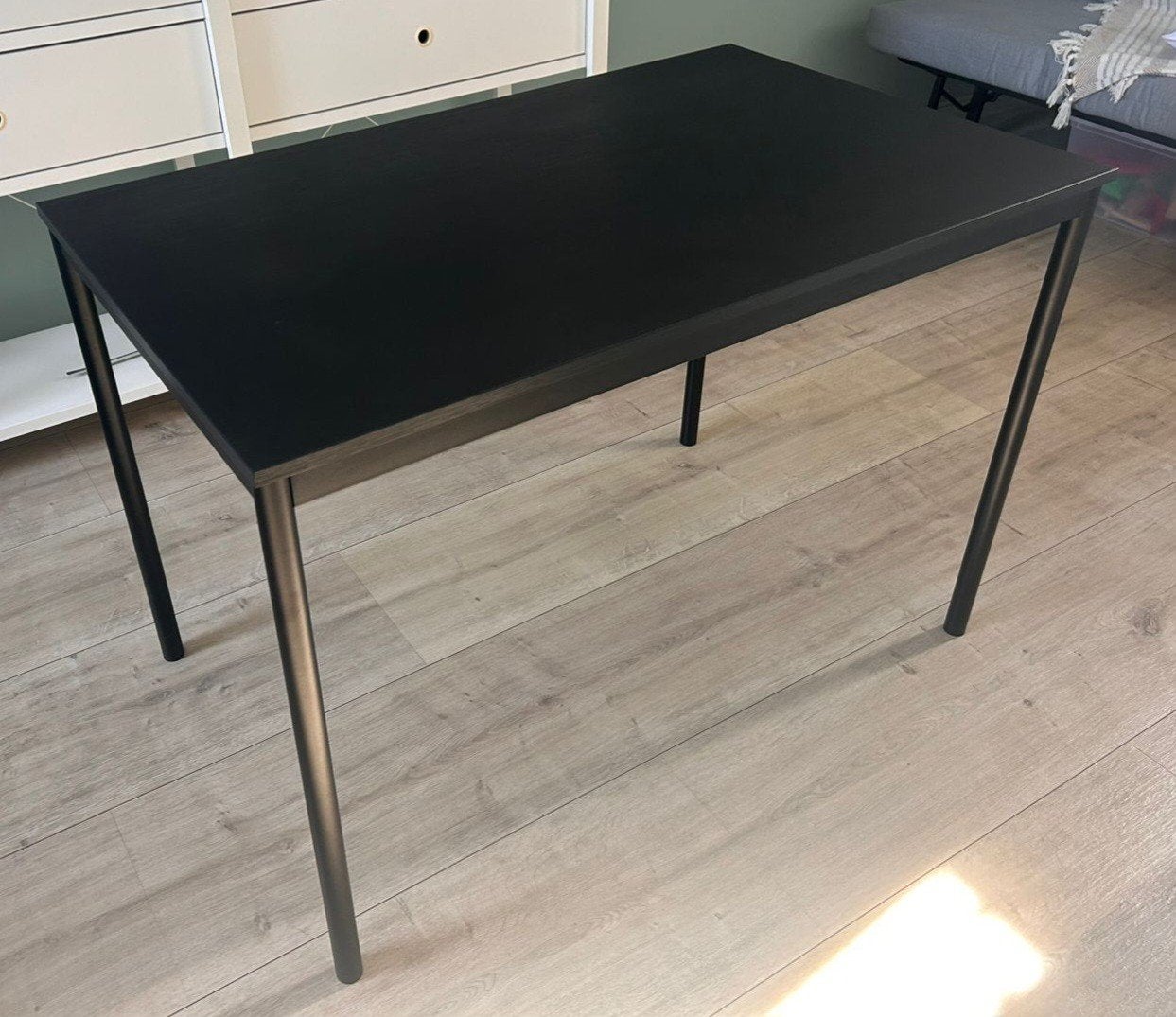Ikea table, Ophalen