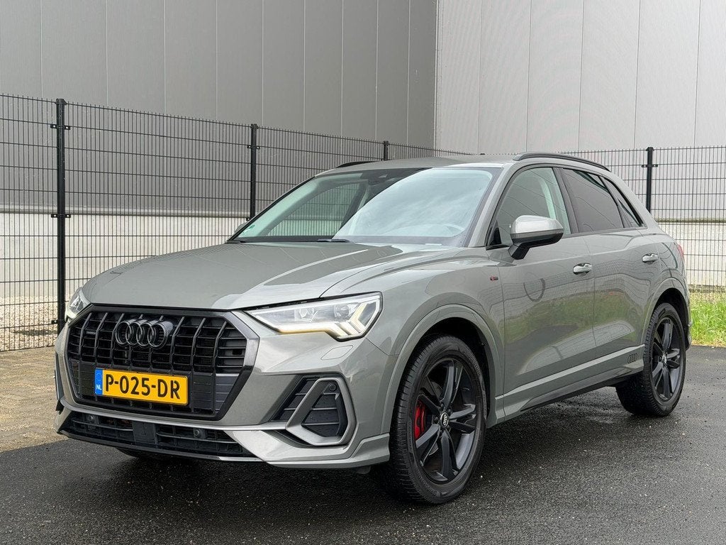 Audi Q3 35 TFSI edition one S-Line|TREKH|CAMERA|NAVI|VIRTUAL, Auto's, Euro 6, 4 cilinders, 150 pk, Leder