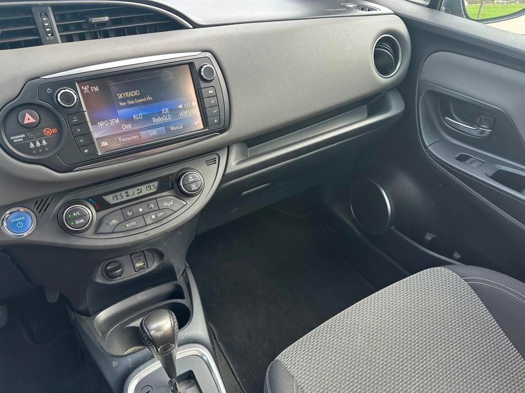 Toyota Yaris 1.5 Hybrid Aspiration AUTOMAAT, NIEUWSTAAT, ZUI, Auto's, Toyota, Gebruikt, Euro 6, 4 cilinders, 49 €/maand
