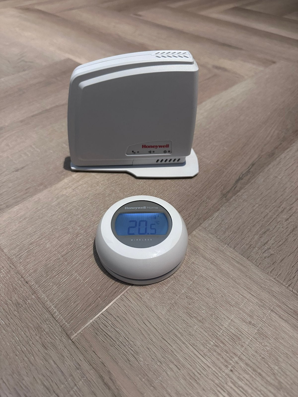Honeywell draadloze thermostaat, Ophalen of Verzenden, Zo goed als nieuw