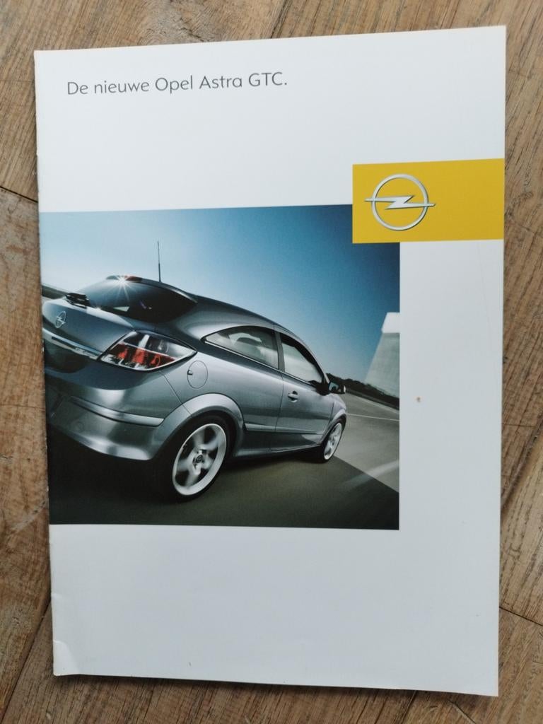 Opel Astra GTC brochure 2005 - NL/MY 5.5, Opel, Zo goed als nieuw, Opel, Ophalen of Verzenden