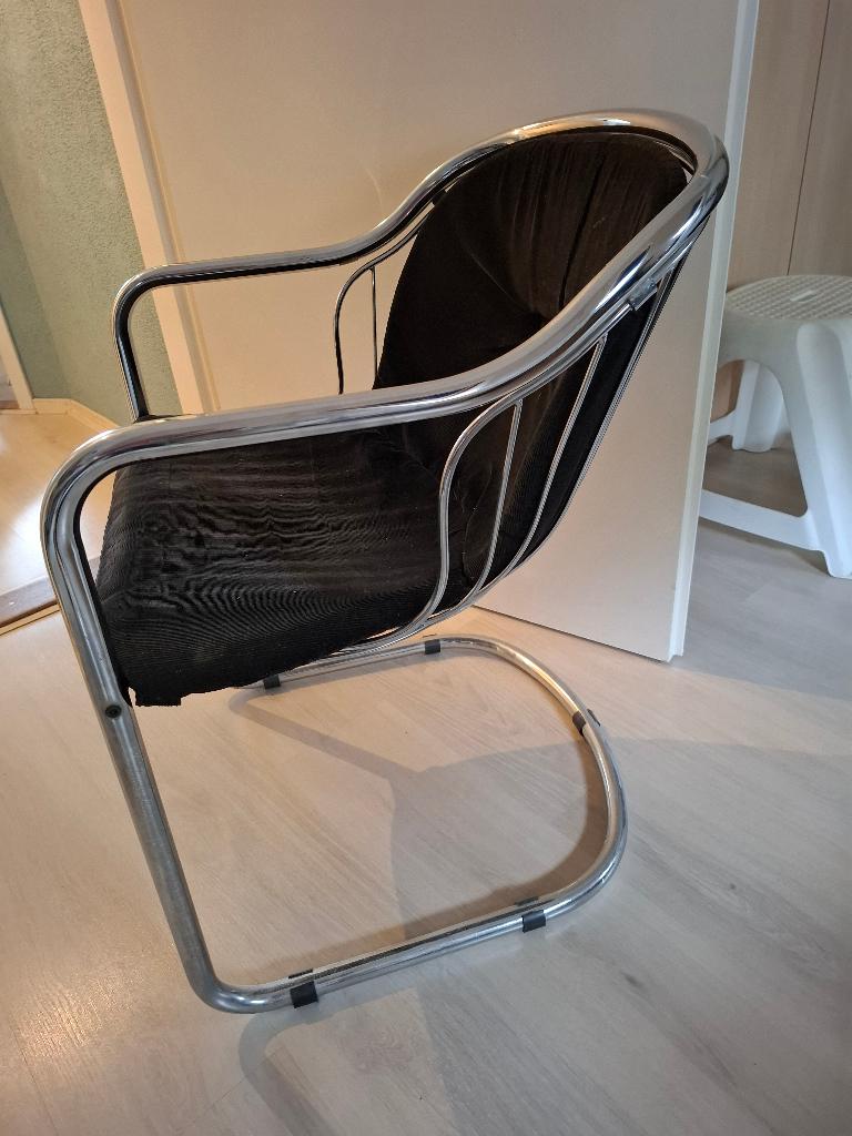 2 Vintage  stoelen fauteuil van merk rinaldi, Huis en Inrichting, Fauteuils, Ophalen, Gebruikt, Metaal, 50 tot 75 cm