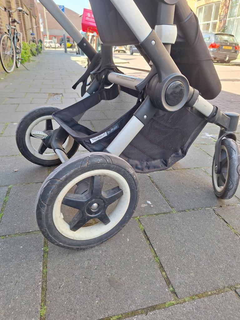 Bugaboo Buffalo kinderwagen - Zwart/Grijs, Ophalen, Gebruikt, Bugaboo, Verstelbare duwstang