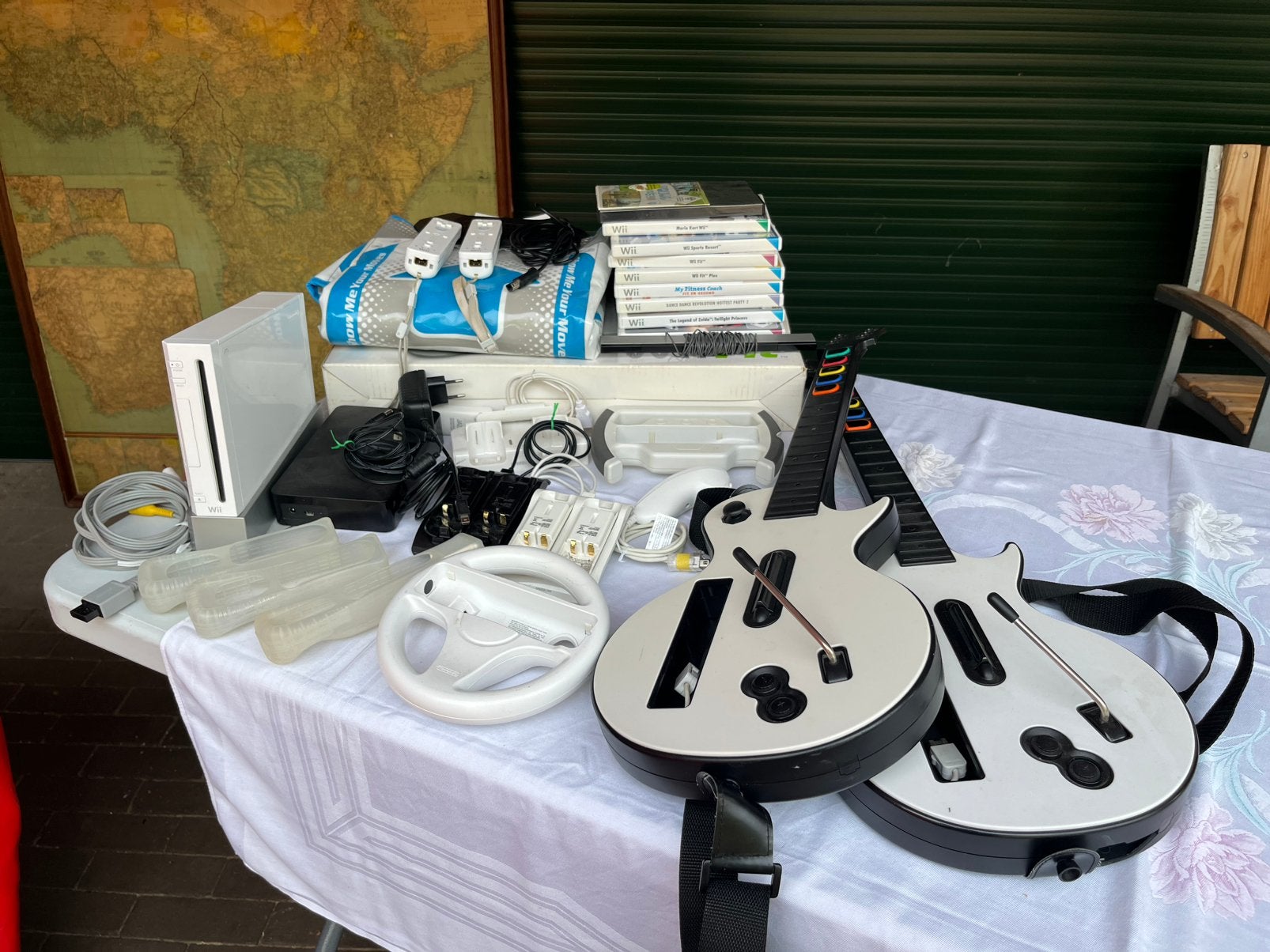 Overcomplete nintendo wii set, Ophalen of Verzenden, Gebruikt, Met 2 controllers, Met games