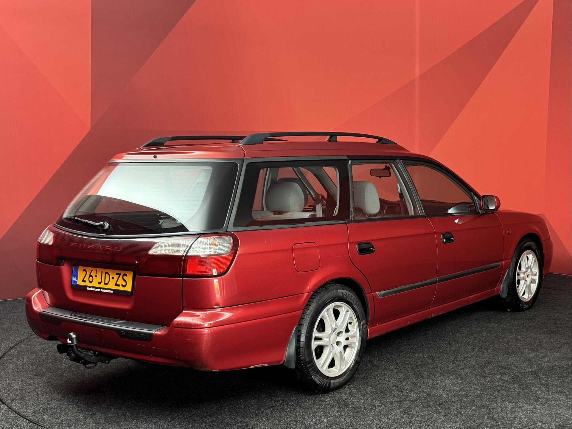 Subaru Legacy Touring Wagon 2.0 LX AWD, Auto's, Subaru, Stof, Gebruikt, Zwart, 4 cilinders