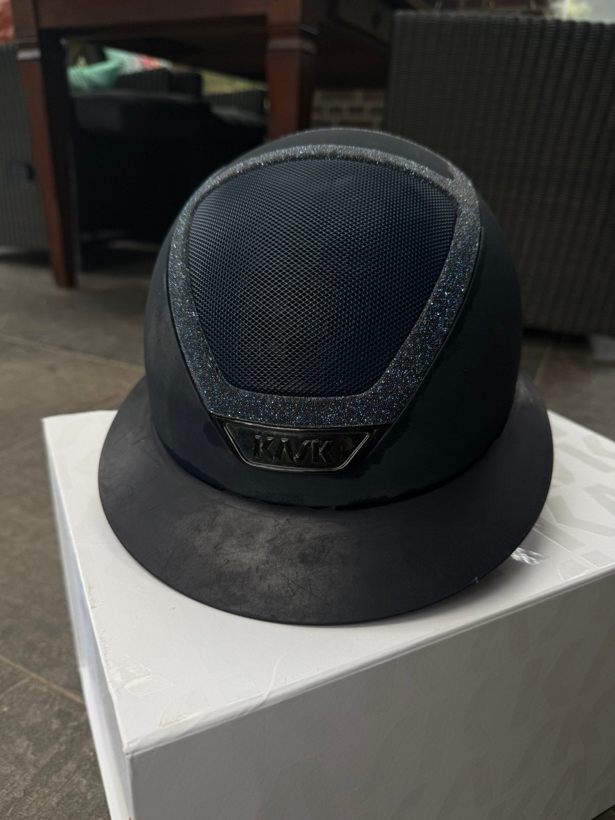 Kast cap swarovski, Ophalen of Verzenden, Zo goed als nieuw, Dressuur