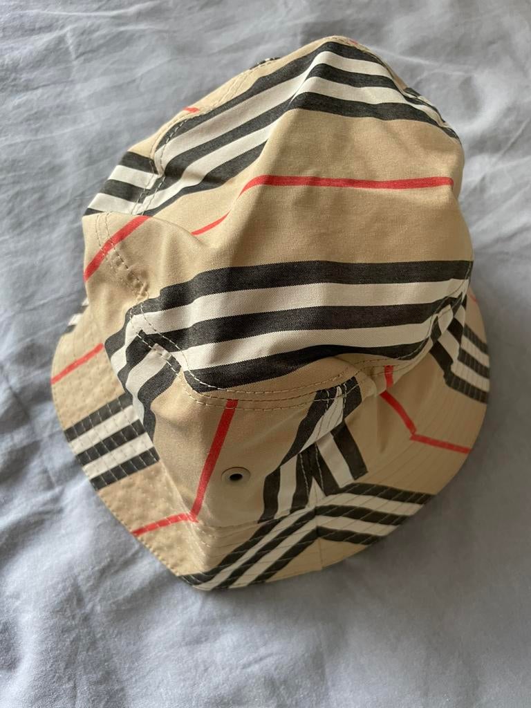 Burberry hoed origineel!!, Ophalen of Verzenden, Zo goed als nieuw, Jongetje of Meisje