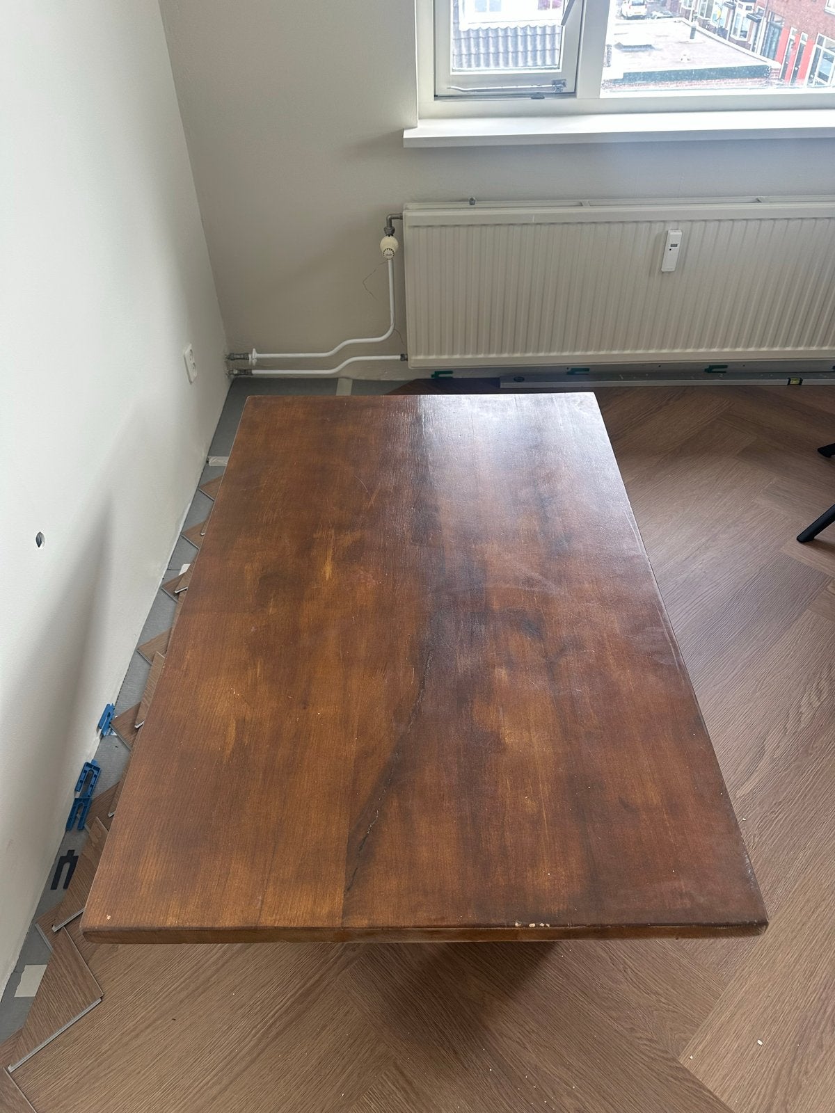 Robuuste salontafel met metalen onderstel, Ophalen, Gebruikt, 50 tot 100 cm, 150 tot 200 cm