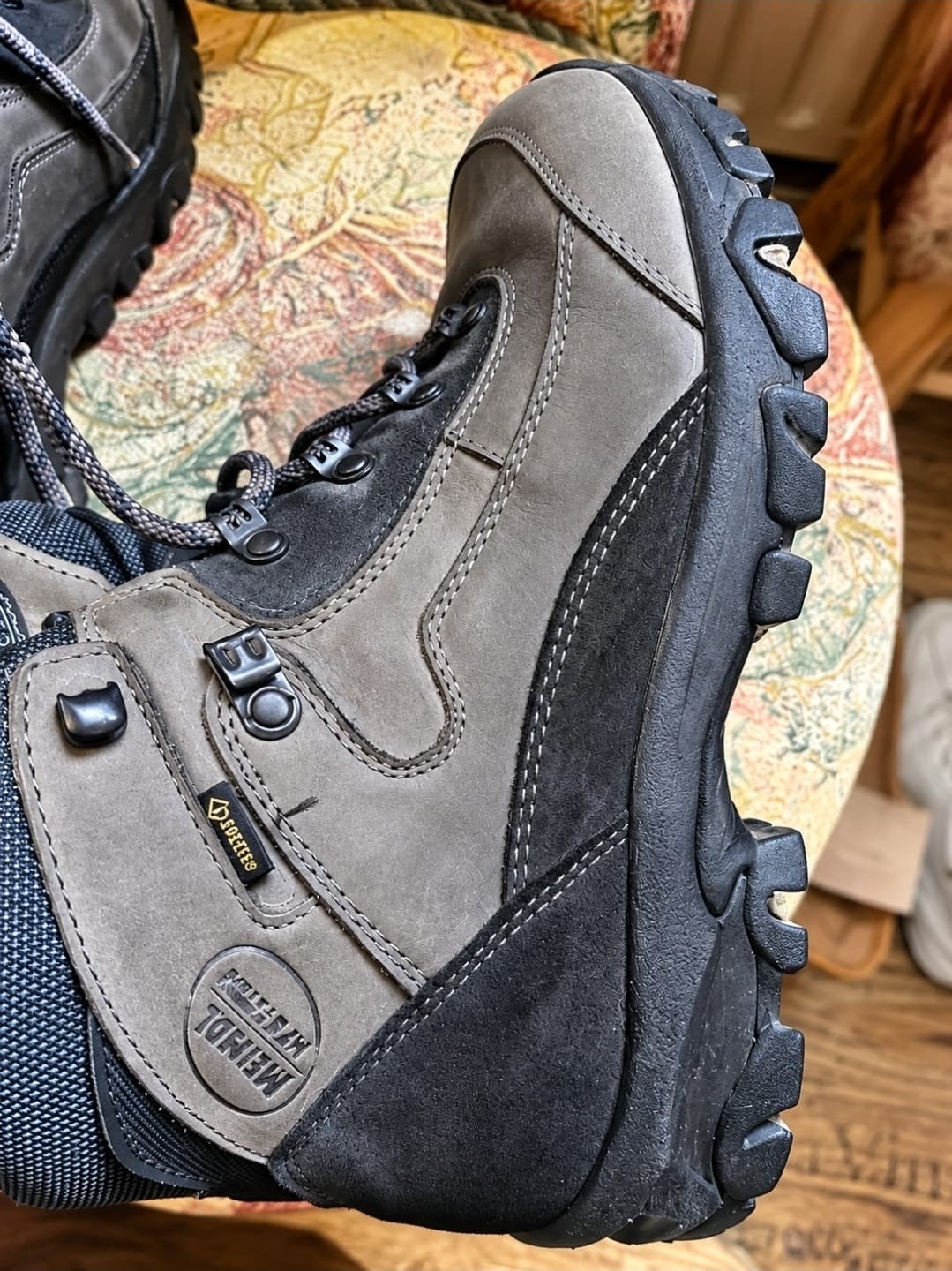 Foto 6 van Meindl wandelschoenen maat 8.5 - Zo goed als nieuw