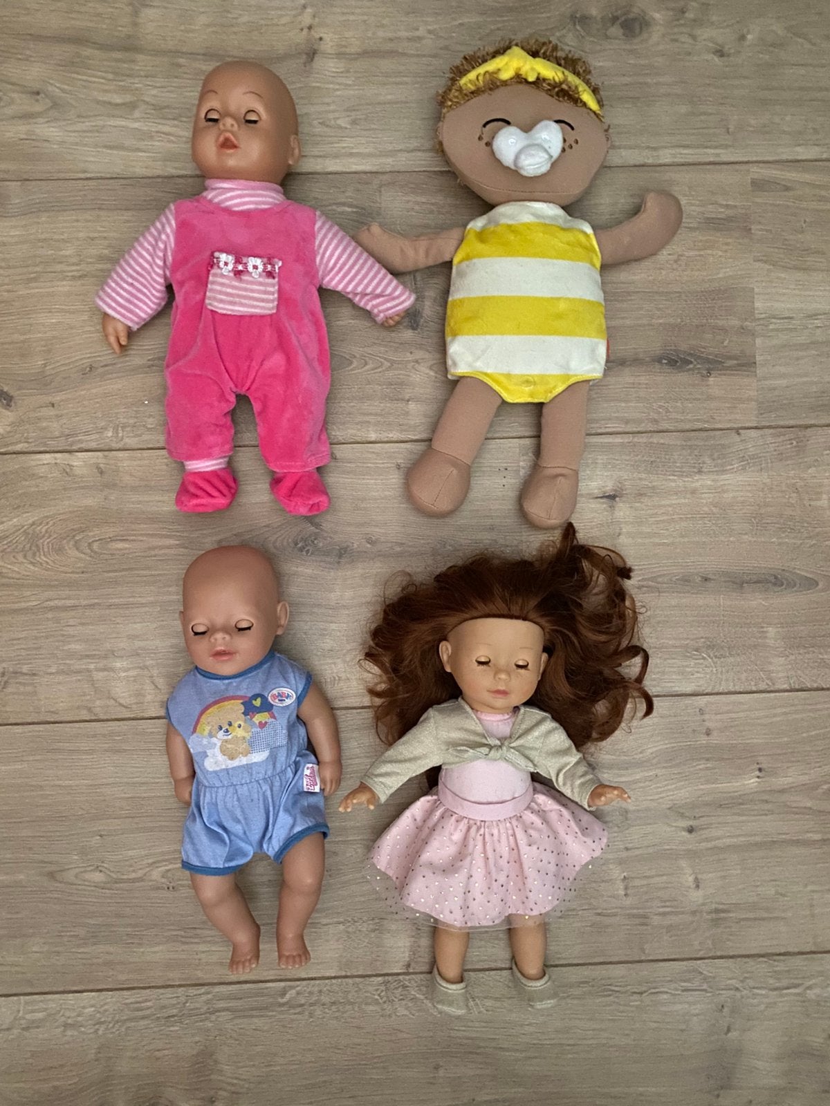 Verschillende poppen: Baby Born, Corolle, Hema, Ophalen, Zo goed als nieuw, Babypop