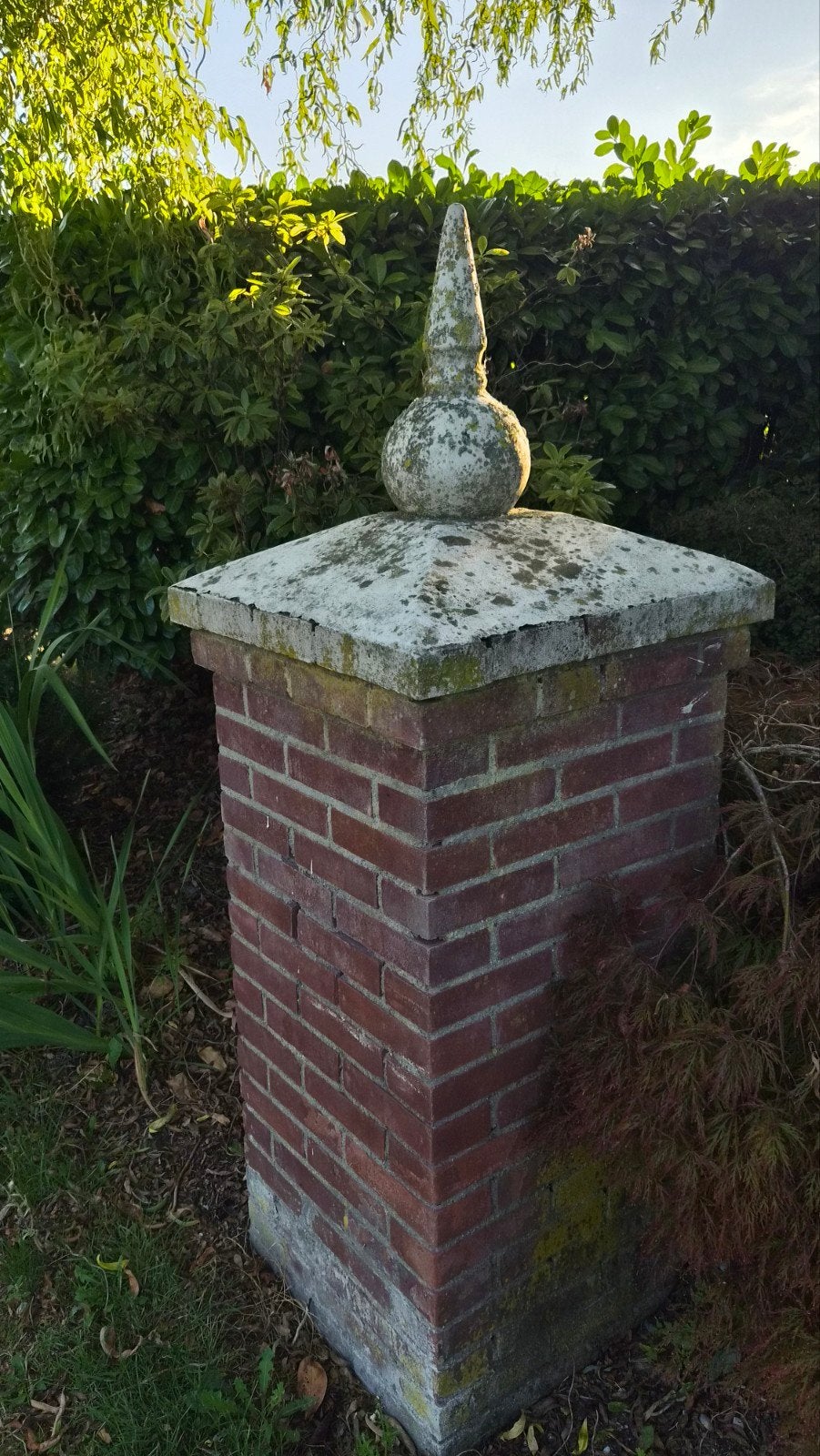 Pilaren, grind en haag voor tuin of oprit, Tuin en Terras, Ophalen, Gebruikt, Multi, Grind