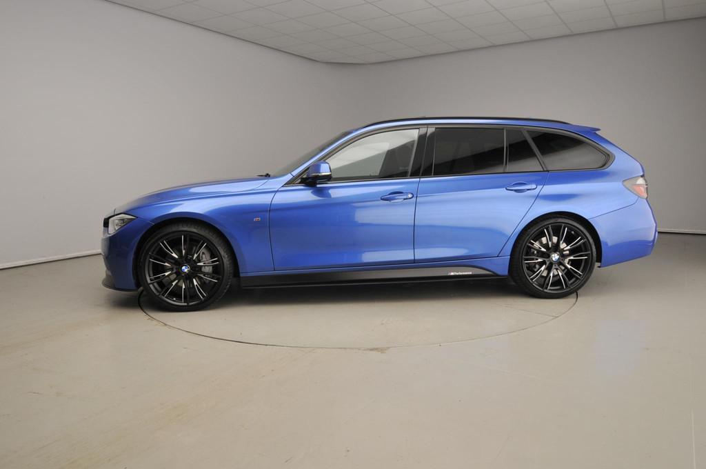 BMW 3 Serie Touring 335i xDrive | M-Sportpakket | Xenon | Le, Auto's, BMW, 12 maanden, Blauw, Vierwielaandrijving, 93 €/maand