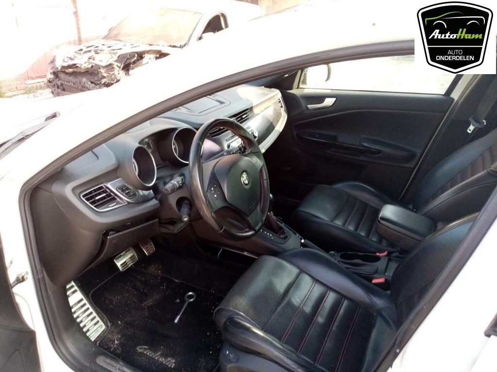 Airbag Set + Computer Alfa Romeo Giulietta (940) 156106834, Stellantis Europe S.p.A, Gebruikt, IPC D1-09 Bahnhofsplatz, Rüsselsheim am Main 65423, , Duitsland