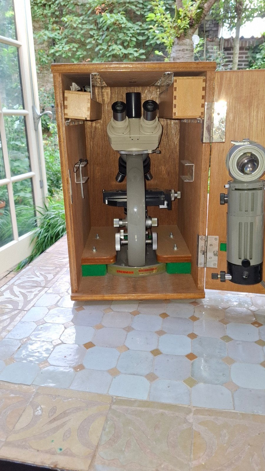 Trinoculaire Biologische Microscoop met Koffer, Audio, Tv en Foto, Ophalen, Gebruikt, 1000x of meer, Biologische microscoop