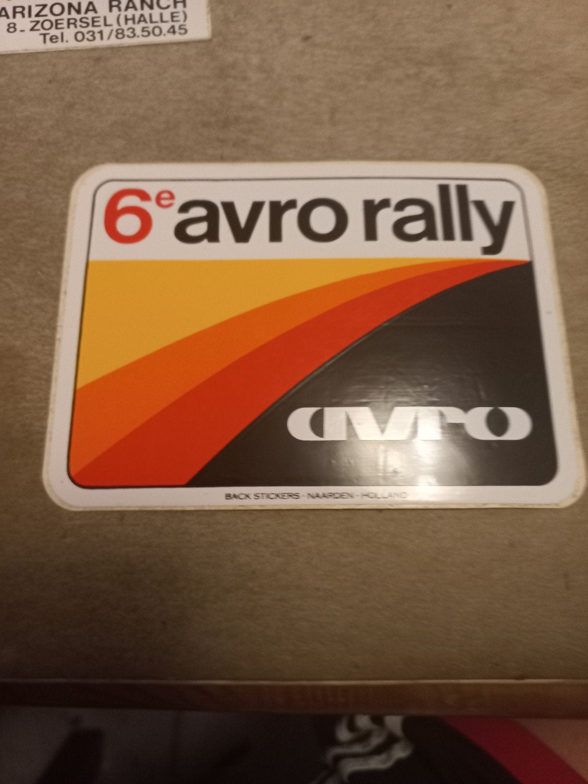Vintage 6e Avro Rally Sticker - Zeldzaam Verzamelobject, Ophalen of Verzenden