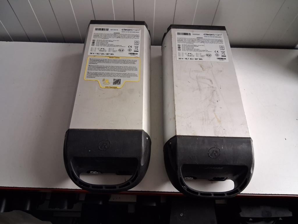 2 stuks defecte fiets accu's Van Raam cube, Www.vanraam.nl, Van Raam, Ophalen of Verzenden, Pyter jurjensstrjitte stiens