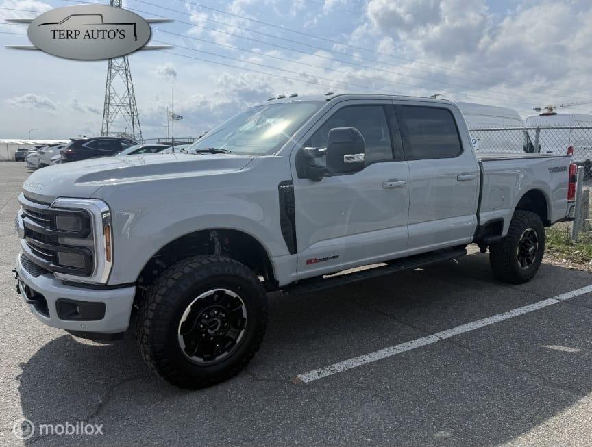 Ford F250 6.7 V8 H.O. Powerstroke Platinum Tremor met Lier, Auto's, Automaat, Overige carrosserieën, F-250, Leder