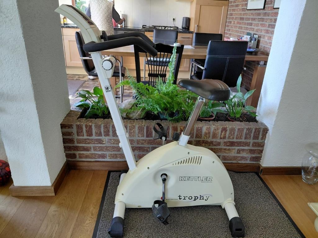 Kettler Trophy Hometrainer - Ideaal voor thuis trainen, Gebruikt, Ophalen of Verzenden, Metaal, Benen