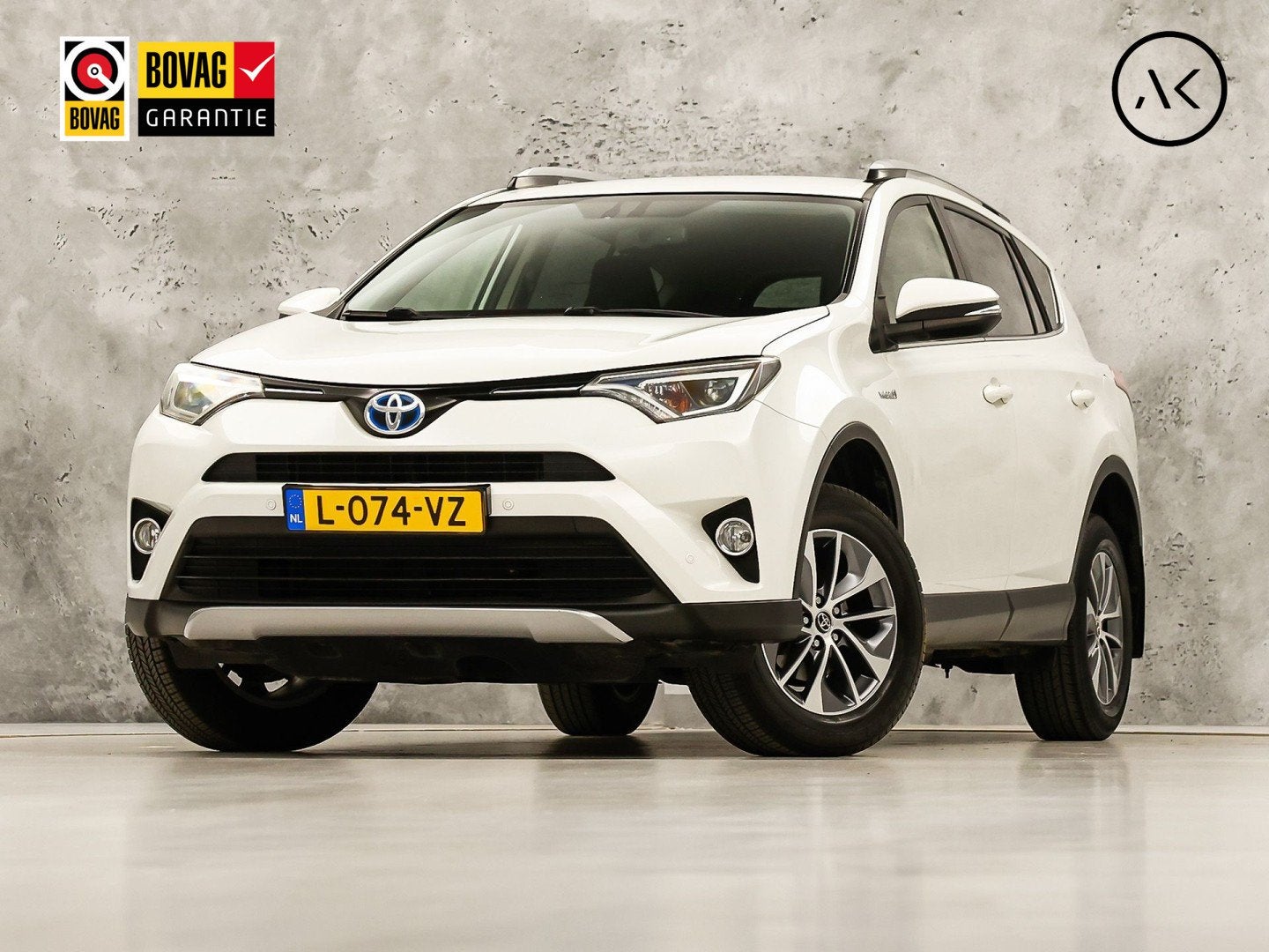 Toyota RAV4 2.5 Hybrid Executive Sport 197Pk Automaat (CAMER, 12 maanden, Stof, Gebruikt, Wit