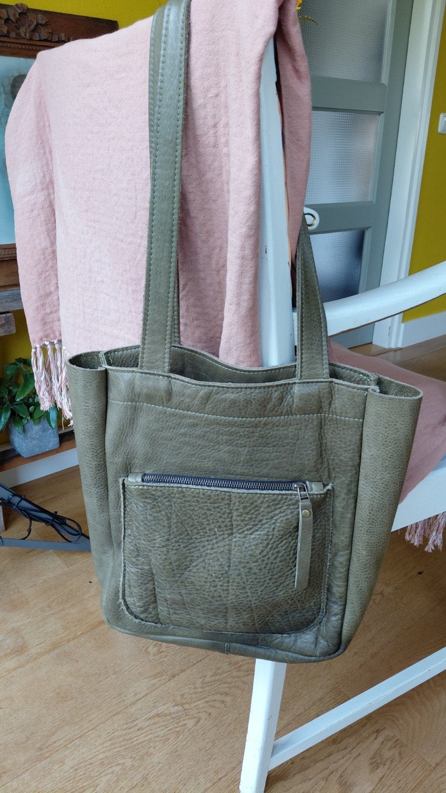 Leren shopper/handtas van By Hinke, olijfgroen, Sieraden, Tassen en Uiterlijk, Tassen | Damestassen, Ophalen of Verzenden, Gebruikt