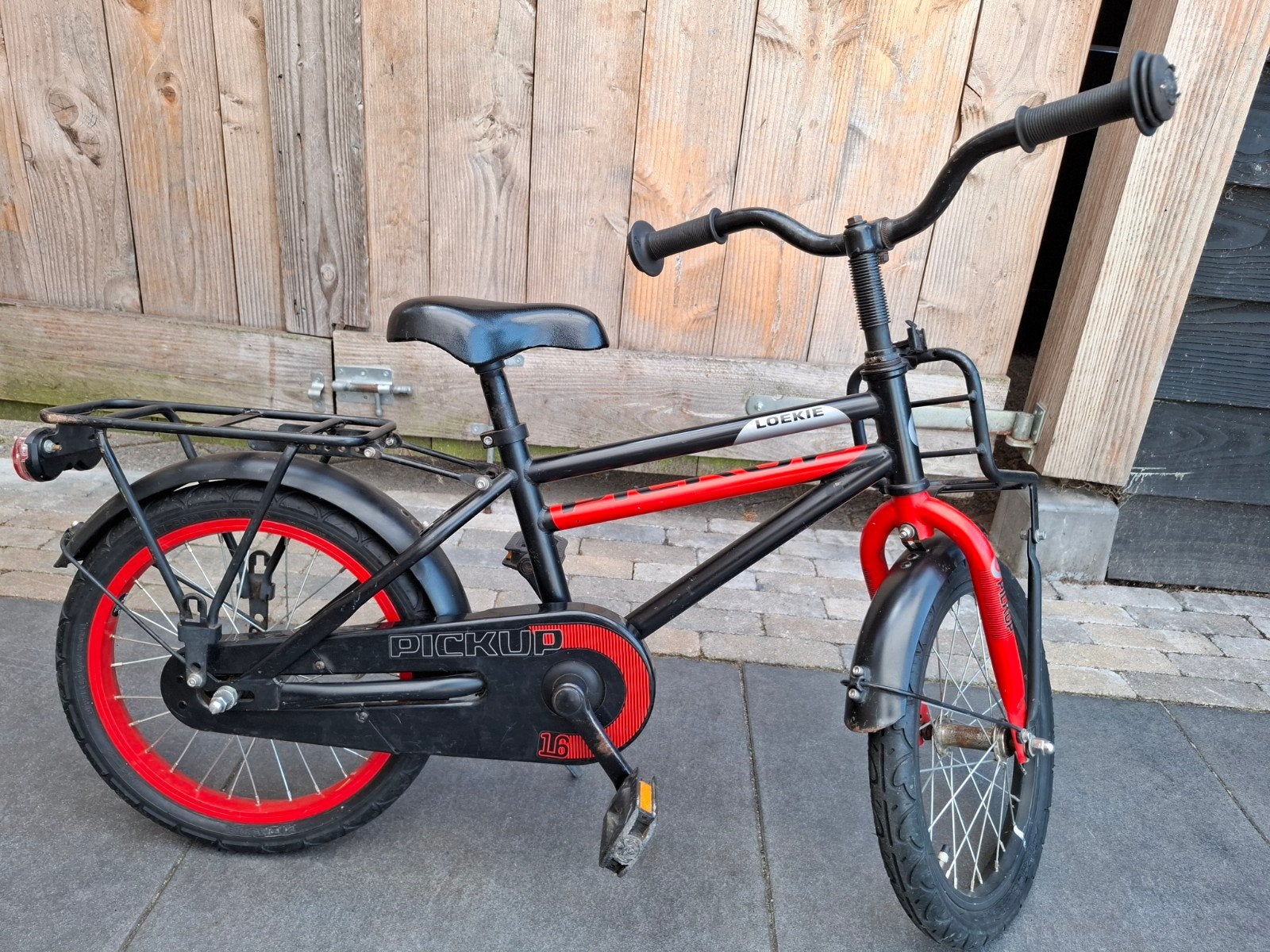 Kinderfiets 16 inch Loekie, Ophalen, Terugtraprem, Gebruikt, Loekie