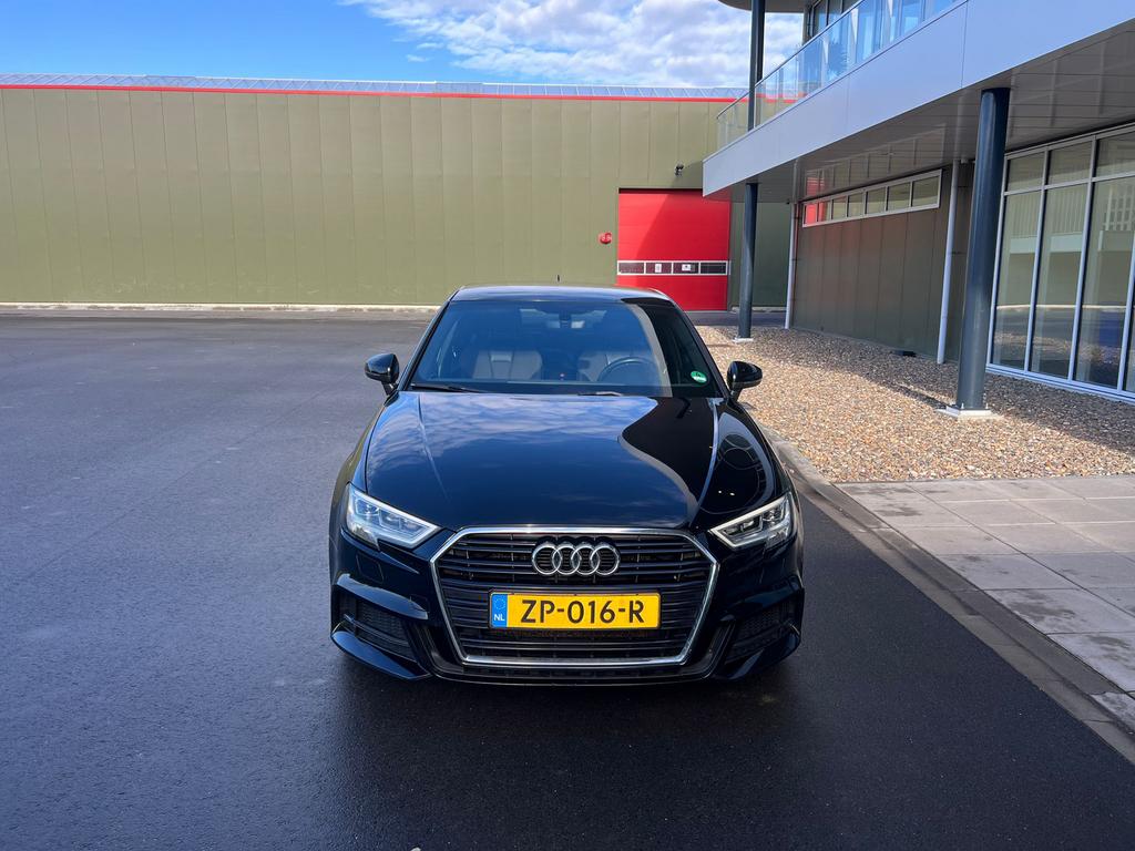 Audi A3 30 Tfsi 116pk S Tronic 2019 Zwart, Auto's, Audi, Zwart, Origineel Nederlands, 1180 kg, 115 pk