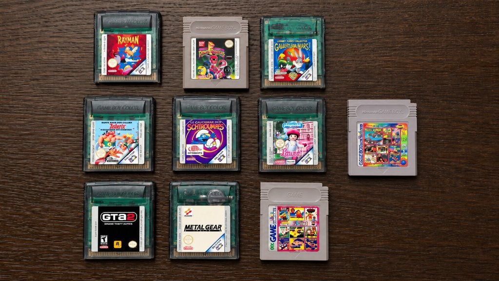 Foto 4 van Nintendo Game Boy Color rood + 12 games, oa Metal Gear Solid