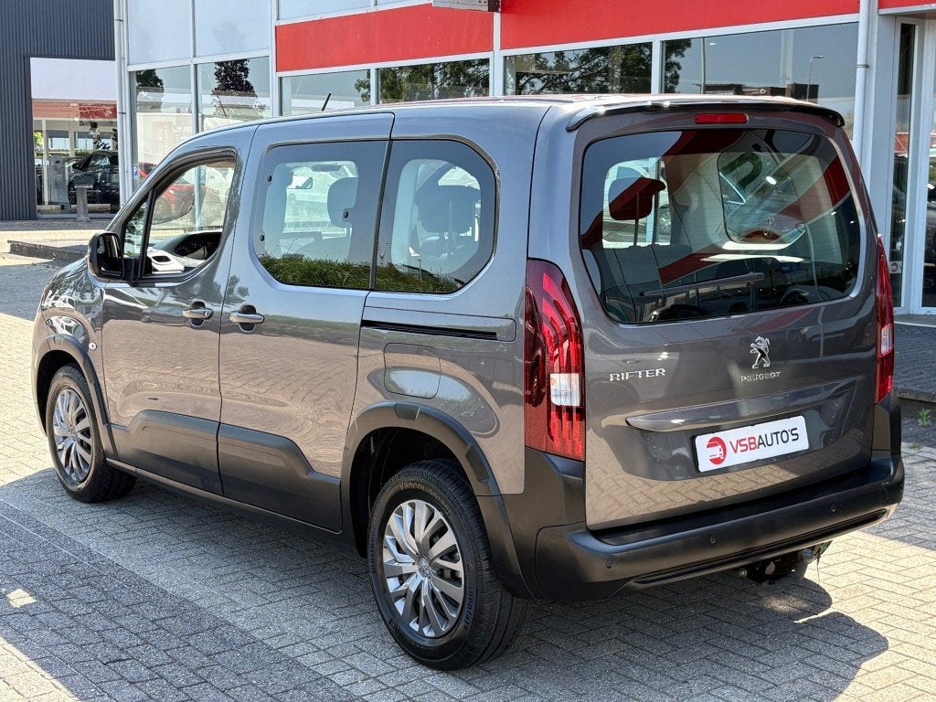 Peugeot RIFTER 1.2 PURETECH 110PK TREKHAAK 5-PRS NAVIGATIE C, Gebruikt, Huisgarantie, 1199 cc, Met garantie (alle)