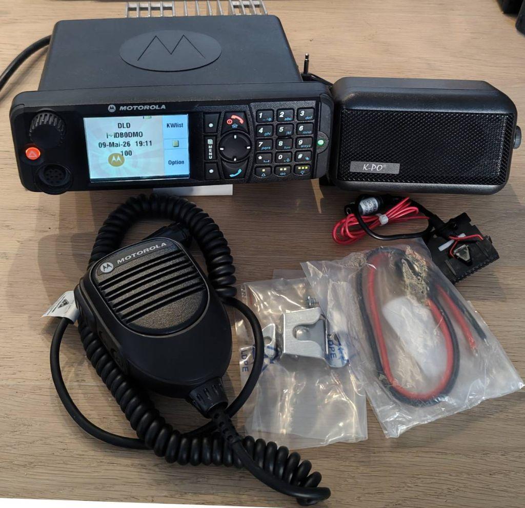 Motorola MTM5400 TETRA mobilofoon DMO repeater, Ophalen of Verzenden, Gebruikt, Zender en Ontvanger
