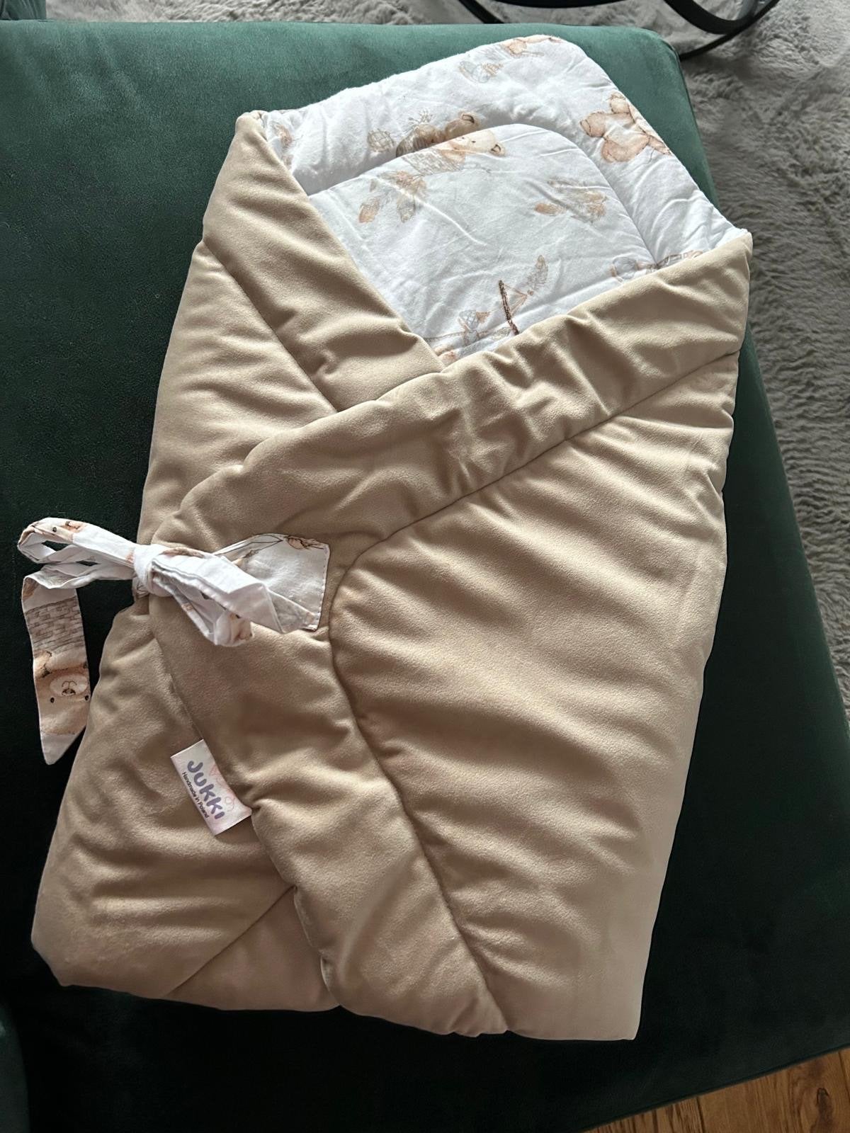 Jukki baby wikkeldeken (beigekleurig) met beren print, Kinderen en Baby's, Ophalen, Wasbaar, Overige merken, Zo goed als nieuw