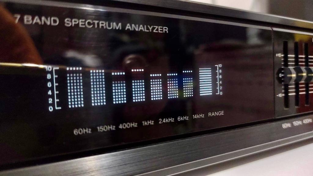 SONY SEQ-300 Stereo Graphic Equalizer Analyzer ~ Japan, Ophalen, Zo goed als nieuw, Sony, 120 watt of meer