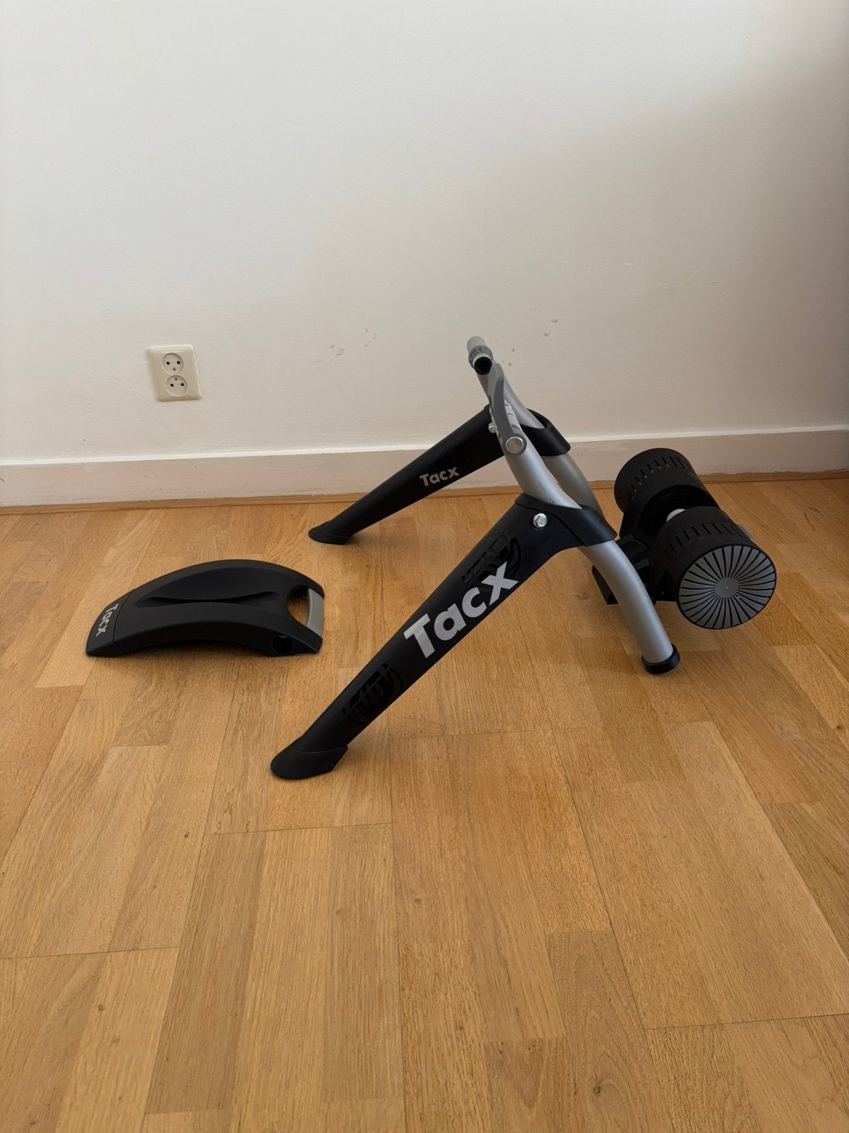 Tacx Bushido Smart Trainer – Indoor Fietstrainer – Zwift, Ophalen of Verzenden, Zo goed als nieuw, Overige typen