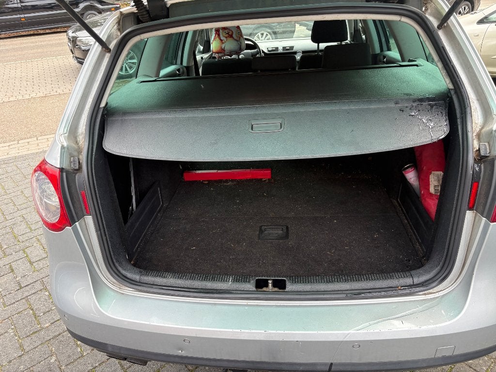 Volkswagen Passat 2.0 TDI 125KW Variant DSG 2006 Grijs, Auto's, 1800 kg, Zwart, 4 cilinders, Diesel