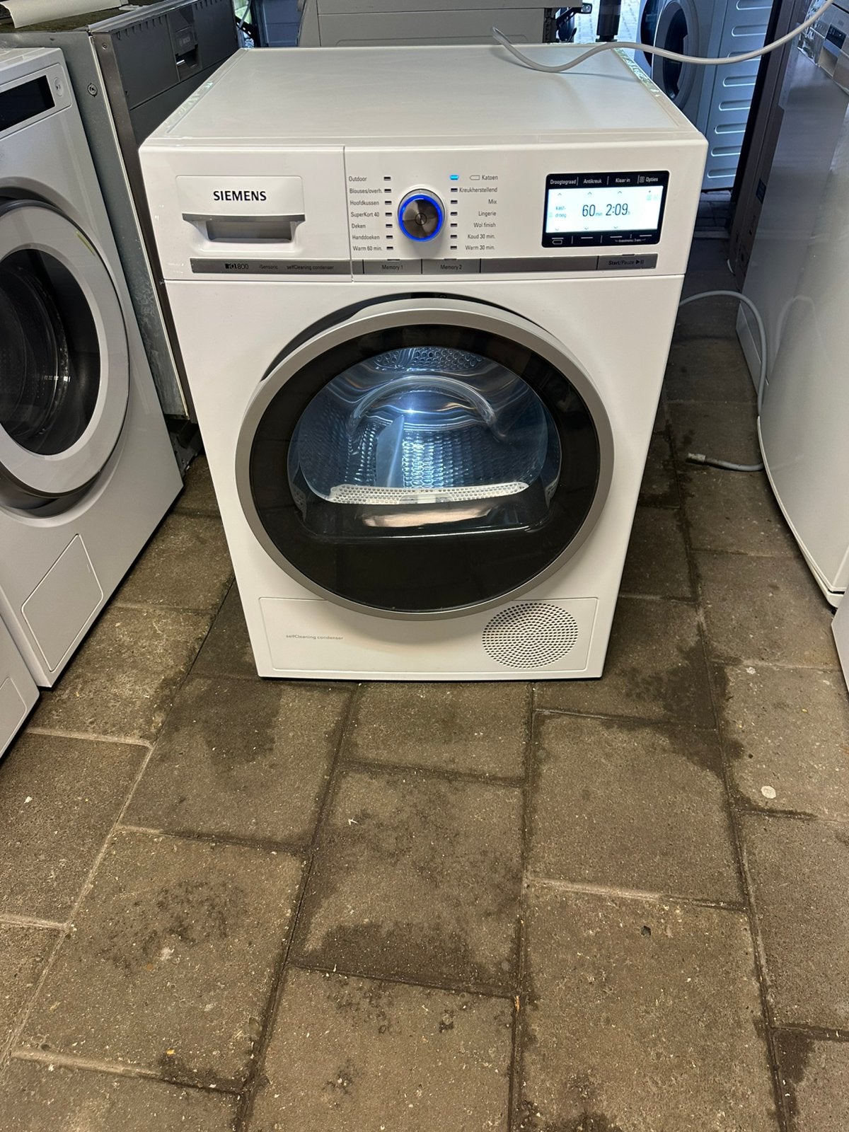 Siemens IQ800 warmtepomp condensdroger weinig gebruikt., Ophalen, Minder dan 85 cm, 8 tot 10 kg, Zo goed als nieuw